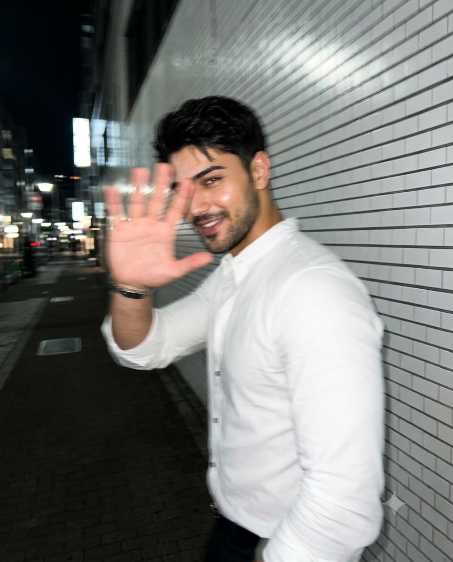 Tokyo Night Street Portrait AI Image Prompt | Candid Motion Blur & Harsh Flash Photography
